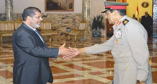 مرسي يبحث مع طنطاوي آخر التطورات في سيناء