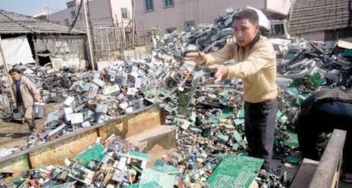 إطلاق مشروع لإدارة النفايات الإلكترونية في كمبوديا