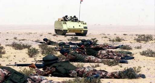 مصادر أمنية: الجيش يعيد نشر قواته في شمال سيناء