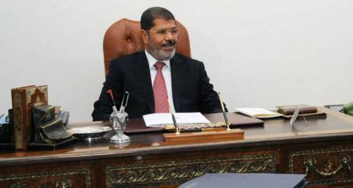 مرسي يصل عزاء والد رئيس مجلس الشورى بآل رشدان