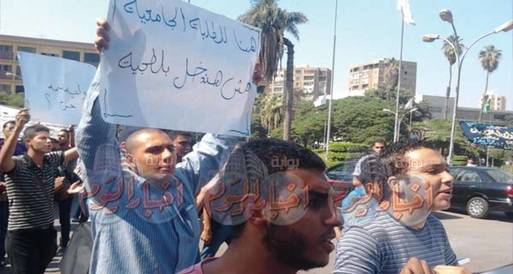 طلاب الإخوان بعين شمس يحتجون على تدهور أمن الجامعة 