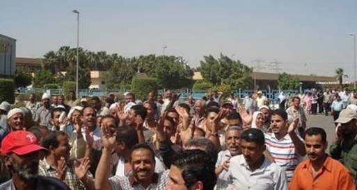 وقفة احتجاجية لعمال غزل المحلة لإجراء انتخابات النقابات 