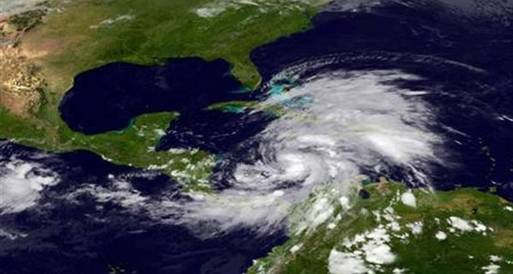 العاصفة الاستوائية ساندي تتجه إلي جاميكا ثم كوبا