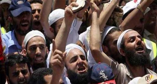 التيارات الإسلامية تدعو المسلمين والمسيحيين للمشاركة بجمعة "تطبيق الشريعة"