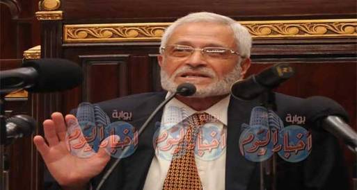 ترحيب واسع من أعضاء تأسيسية الدستور بقرارات مرسي