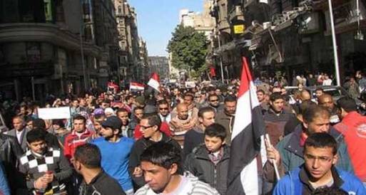 مسيرة من دوران شبرا في طريقها إلى لميدان التحرير