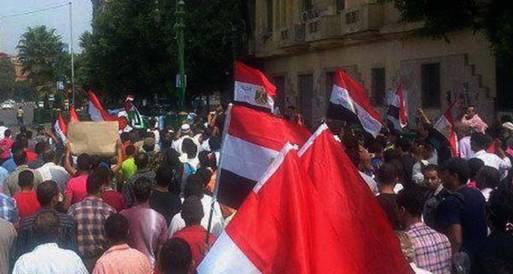 مسيرة من "باب اللوق" تصل إلى ميدان التحرير