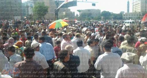 المتظاهرون يتوافدون على "التحرير" للمشاركة بجمعة "الغضب والإنذار"
