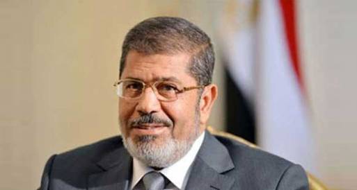 دعوى لإقالة مرسى وتعيين رئيس المحكمة الدستورية رئيس مؤقتا