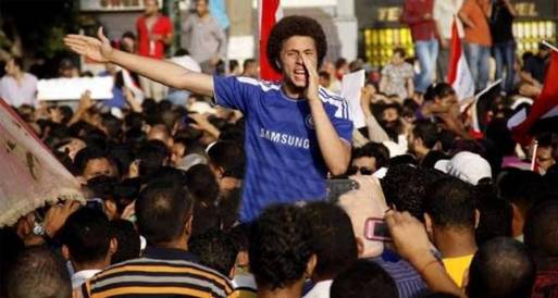 6 إبريل تودع "جيكا" بمسيرة الاثنين من محمد محمود