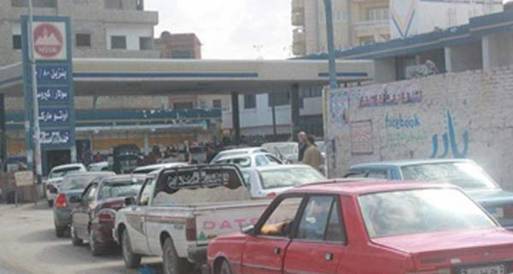 تهريب البنزين يسبب أزمة المواصلات في شمال سيناء