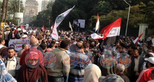 مسيرة "السويس" تصل "القاهرة"..والهتافات:"دلعو يا دلعو النائب مرسي خلعه"