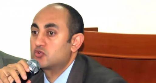 علي: قدمت دعوى قضائية للمطالبة بوقف إجراءات الاستفتاء