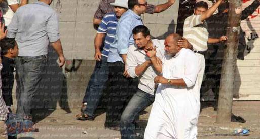 اشتباكات بين المتظاهرين والشرطة عند مدخل التحرير