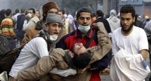 الزقازيق الجامعي يستقبل 10 إصابات بالخرطوش من أحداث بورسعيد والسويس