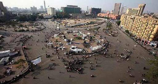 هدوء نسبي بميدان التحرير والمتظاهرون يغلقون مداخله