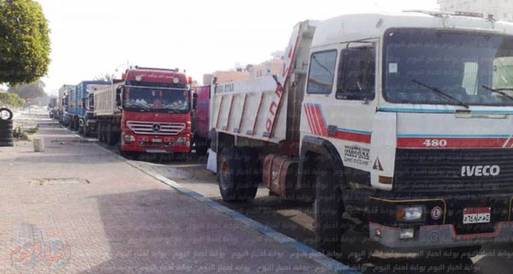 استمرار منع الشاحنات المصرية من دخول ليبيا