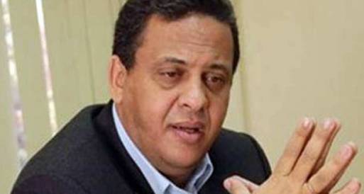 "المصريين الأحرار": ينتقد قرار منع انسى وناصف ساويرس من السفر