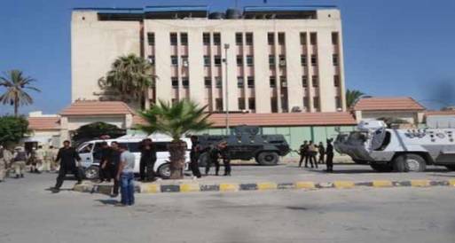 اعتصام ضباط الشرطة أمام مديرية الأمن بشمال سيناء