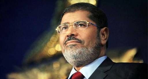حالة من الهرج باستاد سوهاج لإصرار الأهالي على لقاء "مرسي"