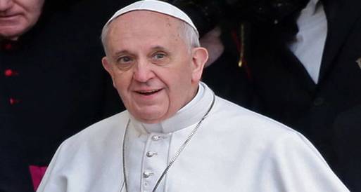 بابا الفاتيكان يجري مكالمة مفاجئة لمحبيه في الأرجنتين