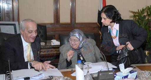 الوزراء يهنئ زخاري لاختيارها ضمن أفضل 30 امرأة عربية 