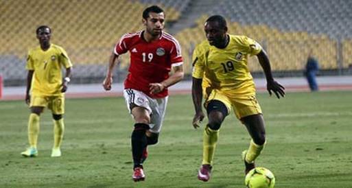قناة الأهلي تعرض مباراة مصر وزيمبابوي على الهواء