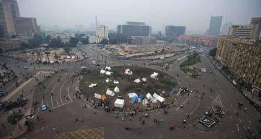 بعد فتح ميدان التحرير :إصلاح أعمدة الإنارة ورفع 43 طن مخلفات