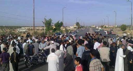 سكان تقسيم عمر بن الخطاب يهددون بقطع شارع جسر السويس