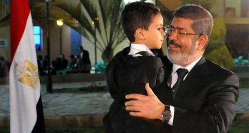 بالصور.. الرئيس مرسي يشهد الاحتفال بيوم اليتيم 