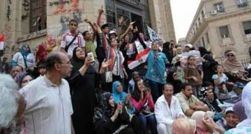  وقفة احتجاجية أمام النائب العام لدعم بدو النهضة