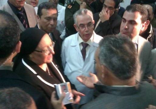 وزيرة الصحة توجاه مشاكل وهموم المواطنين والعاملين بمستشفي شبين الكوم