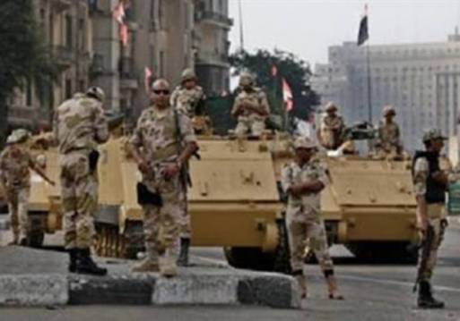 انتشار مكثف للجيش بعد فتح ميدان التحريرلمنع دخول " الارهابية "