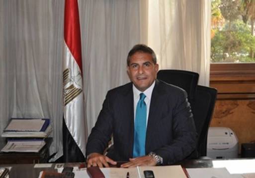 وزير الرياضة طاهر أبو زيد
