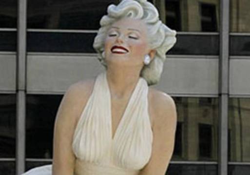 تمثال لمارلين مونرو 