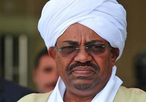 السيسي يطمئن هاتفيا على صحة الرئيس السوداني