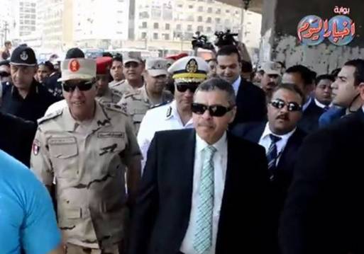 قائد المنطقة المركزية العسكريه ومدير أمن القاهرة يتفقدان ميدان رمسيس 