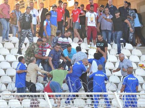 شجار بين الجمهور اللبناني والكويتي بتصفيات كأس العالم