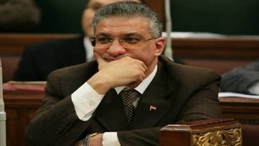 احمد زكى بدر وزير التنمية المحلية 