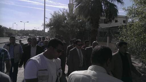وزير الصحة والسكان د. أحمد عماد خلال زيارته للسويس