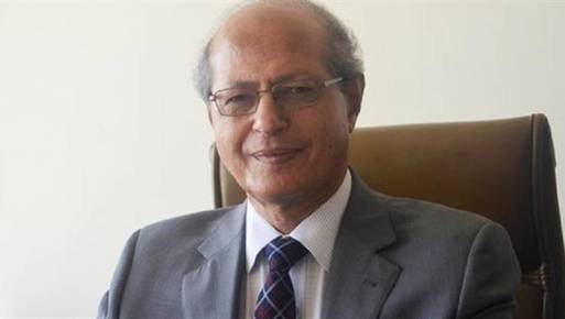  السفير السابق رخا أحمد حسن