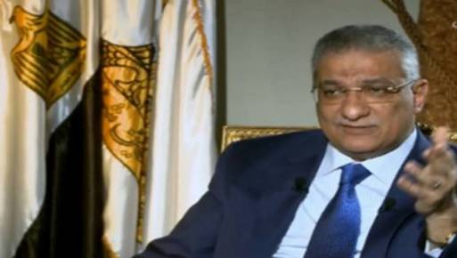  وزير التنمية المحلية د . أحمد زكي بدر