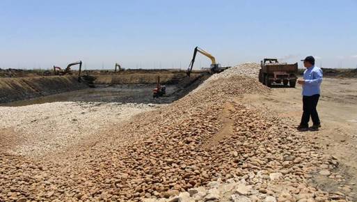 تدشين أعمال إحلال وتجديد التربة لإنشاء أول مصنع بمدينة دمياط للأثاث