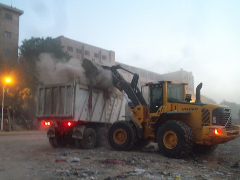 رفع 1000 طن مخلفات من أرض مطار إمبابة