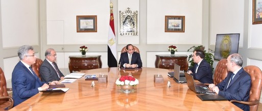 السيسي : ضرورة العمل على تحويل مصر إلى مركز إقليمي لتجارة وتداول البترول والغاز 
