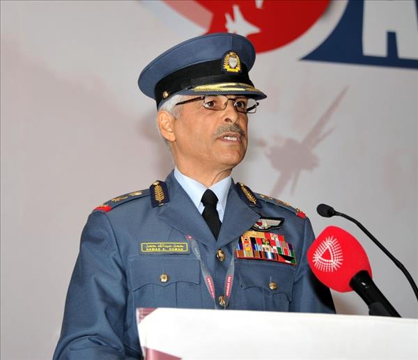  قائد سلاح الجو الملكي البحريني اللواء طيار الركن الشيخ حمد بن عبدالله آل خليفة