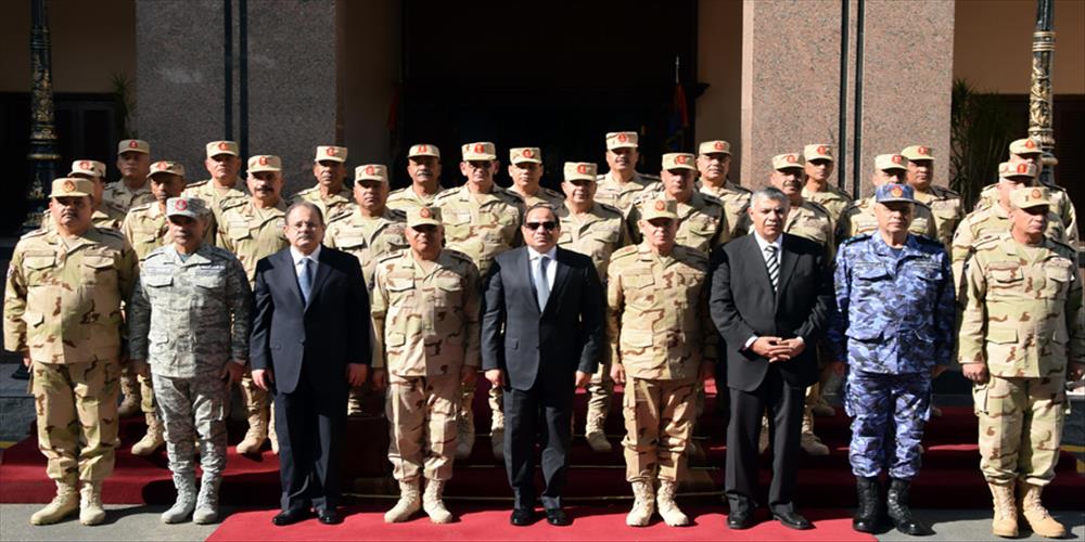 لقاء الرئيس السيسي مع وزيري الدفاع والداخلية ورئيس المخابرات 
