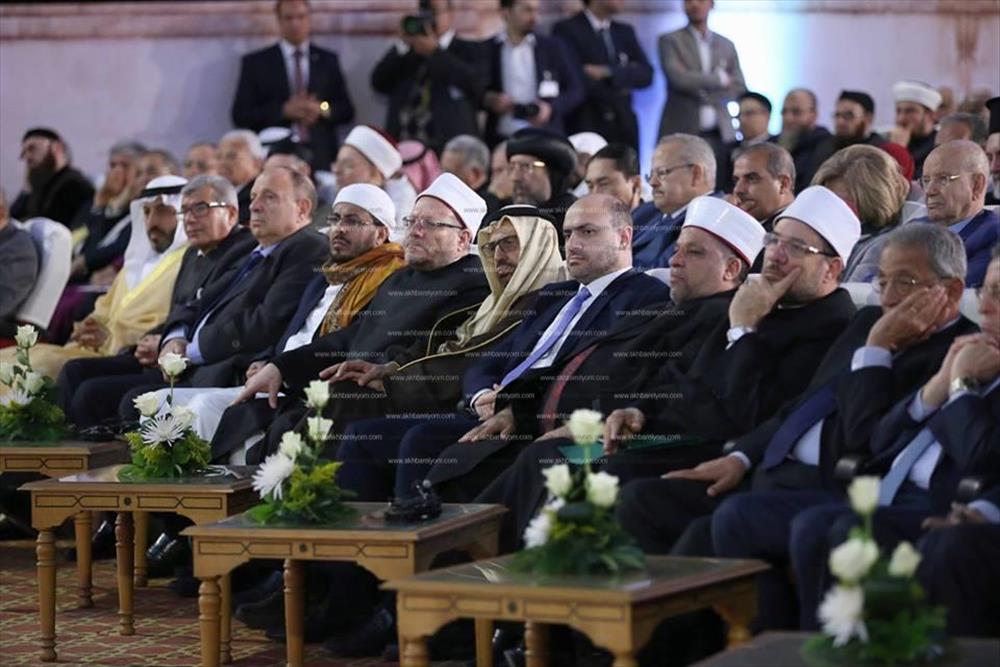 إدريس الجزائري خلال مؤتمر نصرة القدس