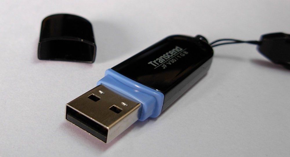 فيديو| تعرف على أصغر «USB» في العالم
