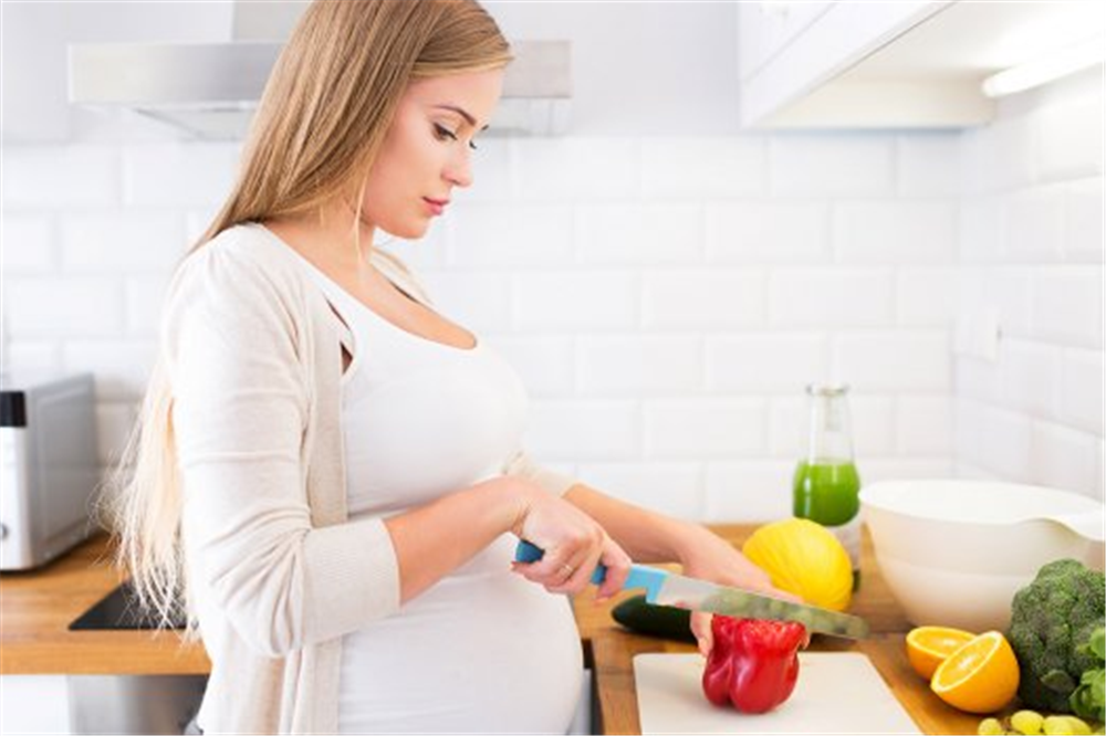 للحامل.. أطعمة لزيادة وزن الجنين